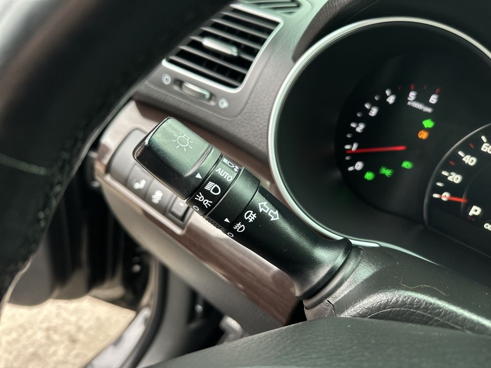 Продам Kia Sorento 2013 року на автоматі