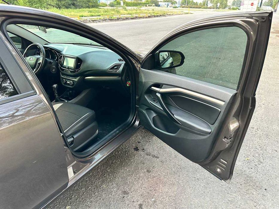 Автомобіль Lada Vesta