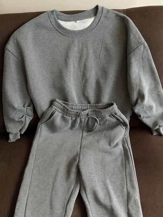 Dresy damskie ocieplane.