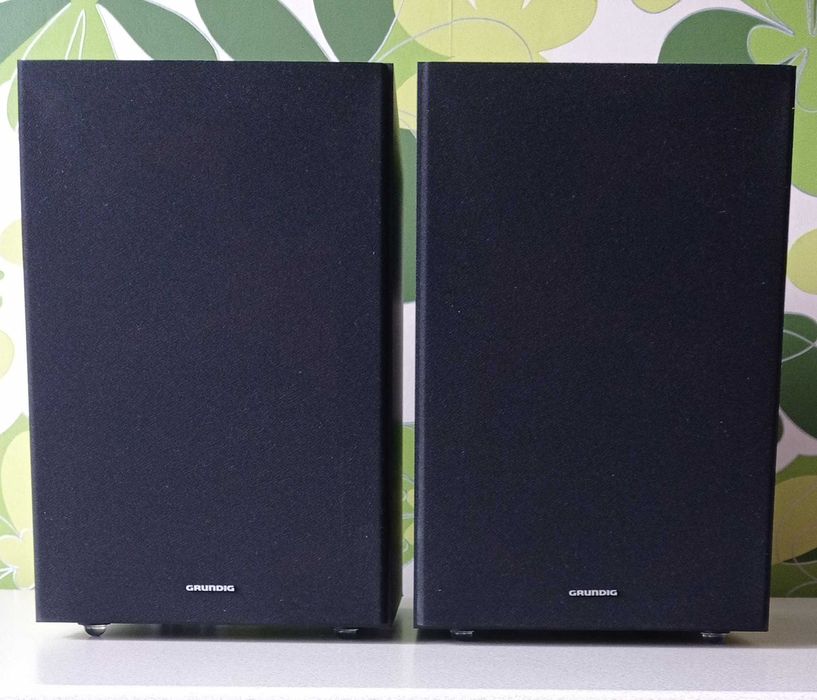 Kolumny podstawkowe Grundig w Ładnym stanie