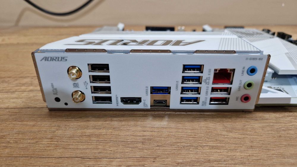 Płyta główna Gigabyte B650E AORUS ELITE X AX ICE box gwarancja  N2324