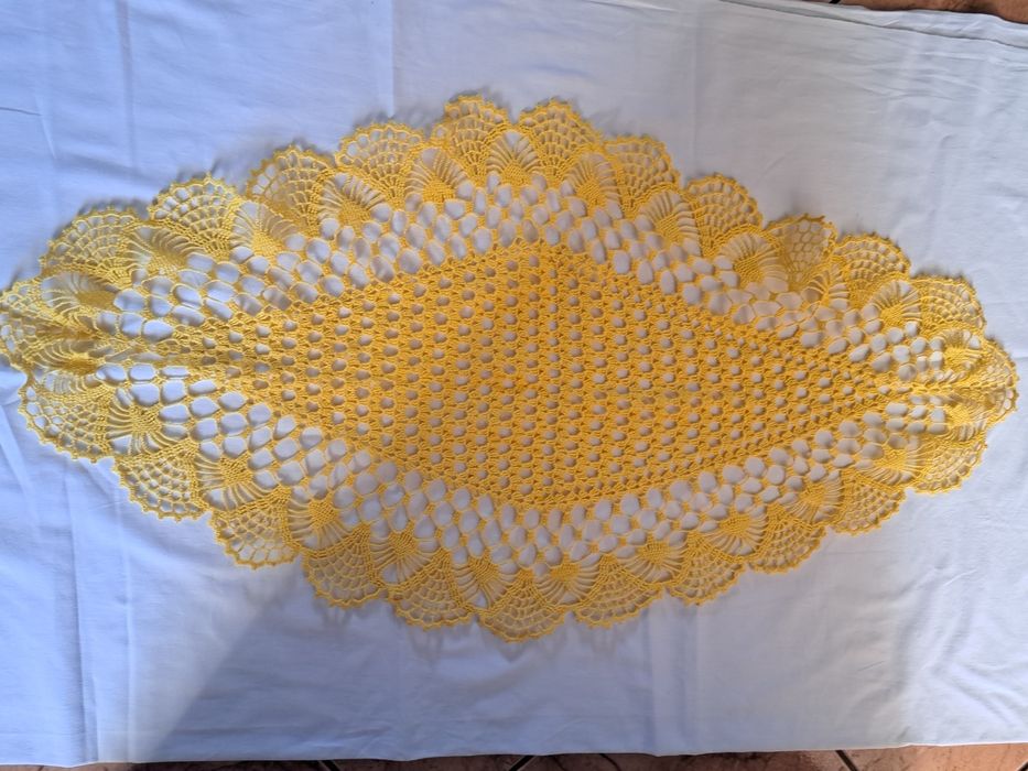 Serweta ręcznie robiona na szydełku