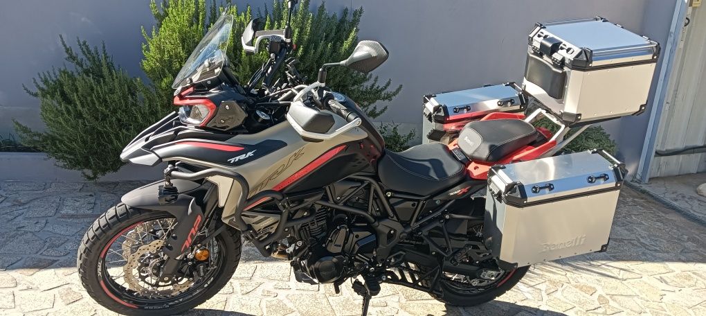 Benelli trk 702x