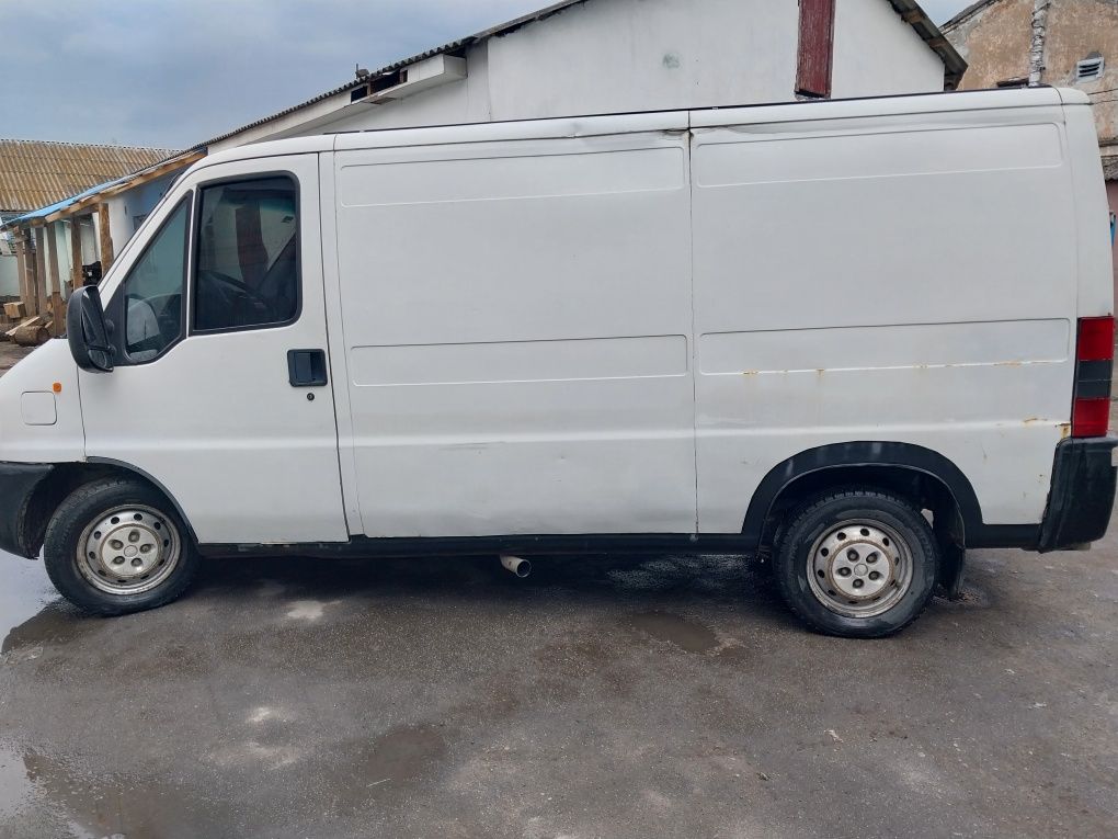 Продам авто Peugeot Boxer 2002