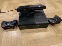Konsola Xbox 360, dwa pady, kinect