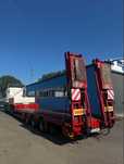 Naczepa niskopodwoziowa Kassbohrer LB3 - hydrauliczne najazdy