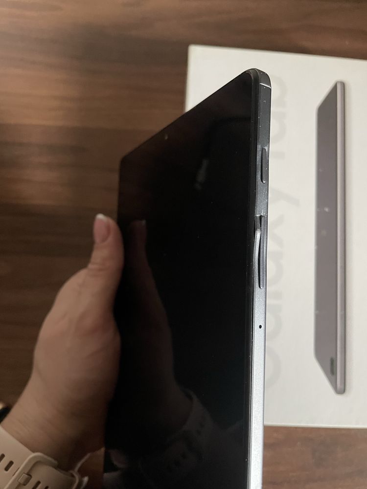 Планшет Samsung Tab 7