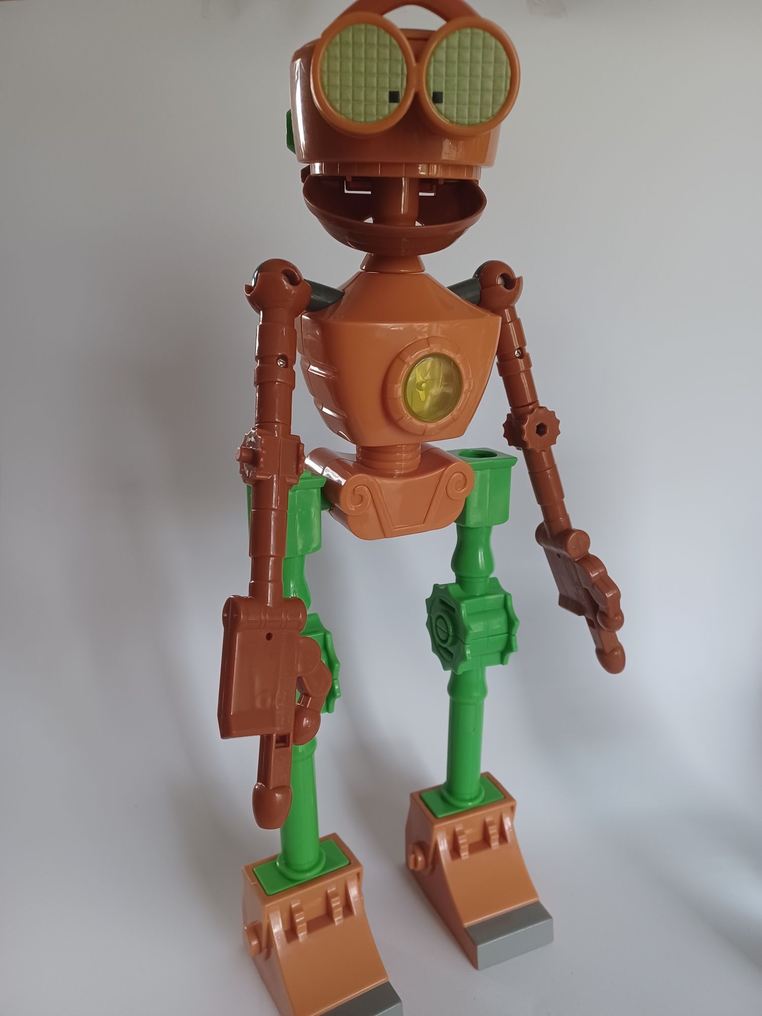 Vintage robot McDonald