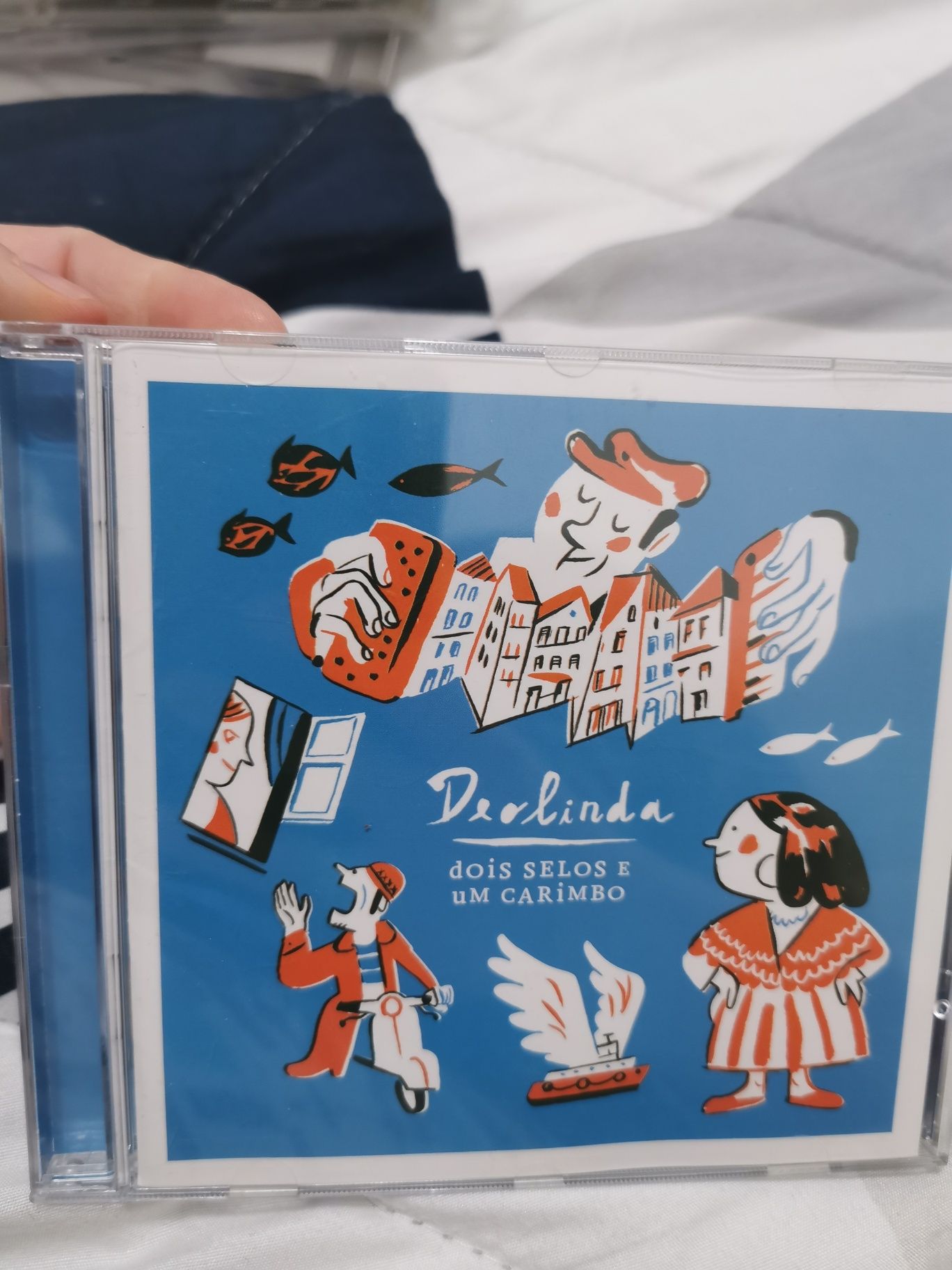 CD Original de música - Deolinda (dois selos e um carimbo)