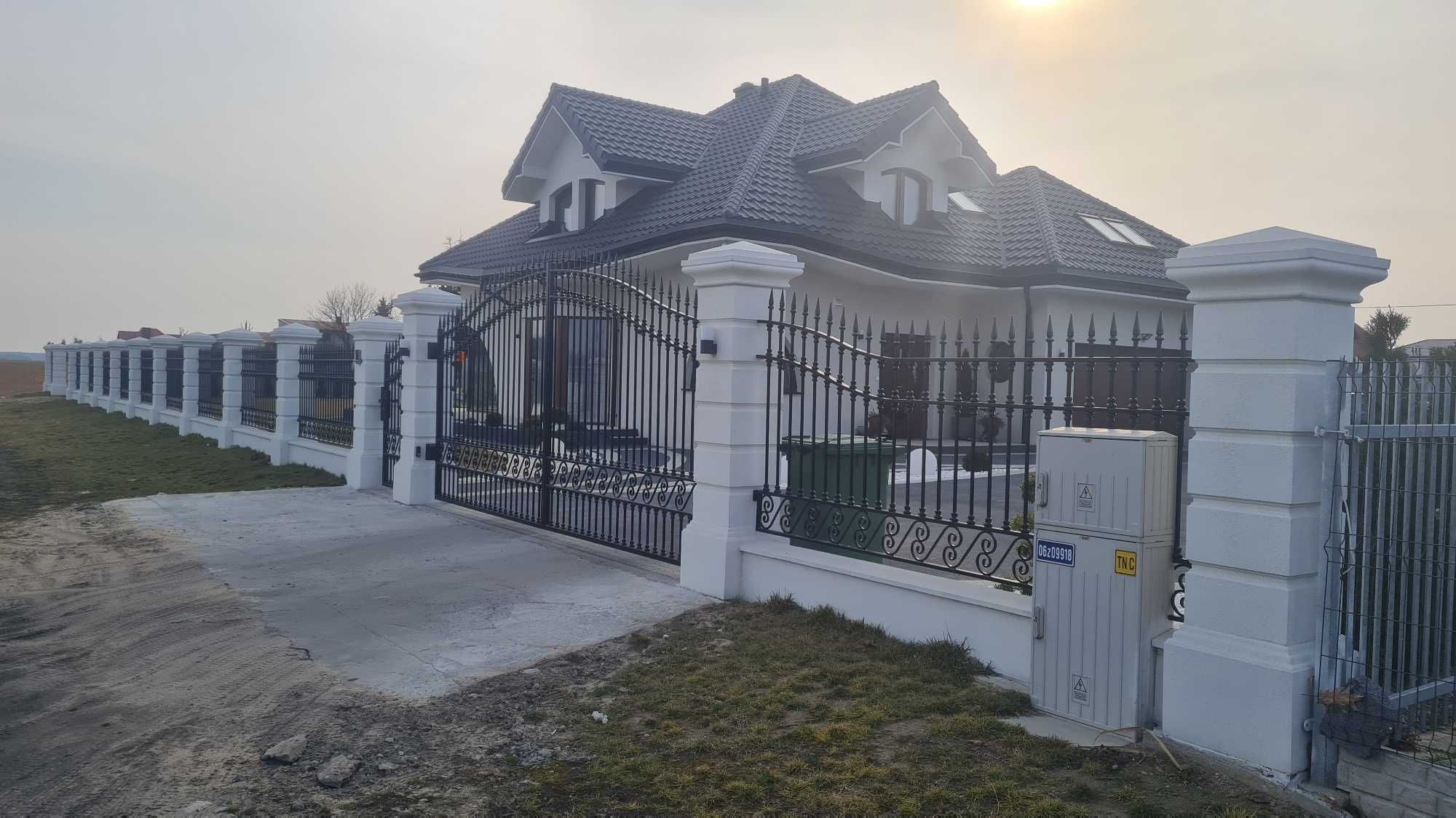 Słupki,Murki Dworkowe,Ogrodzenia Betonowe,Słup Pałacowy,Boniowany,HDS