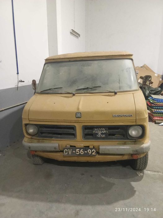 Bedford CF van 97G70 - ano 1979, para restauro, com documentos