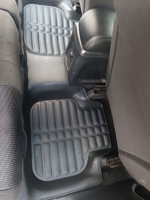 Модельные коврики в салон и багажник Dodge journey/ fiat freemont