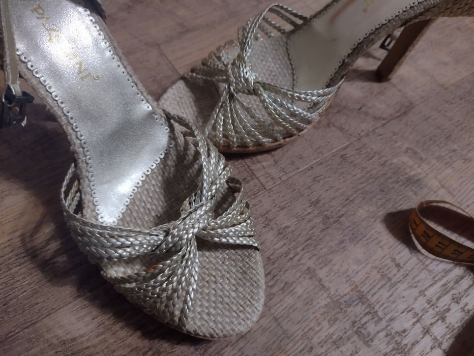 Босоножки Carlo Pazolini  оригинал