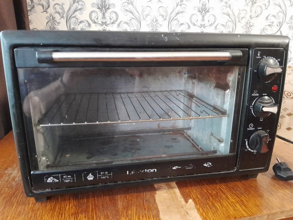 Духовка Liberton