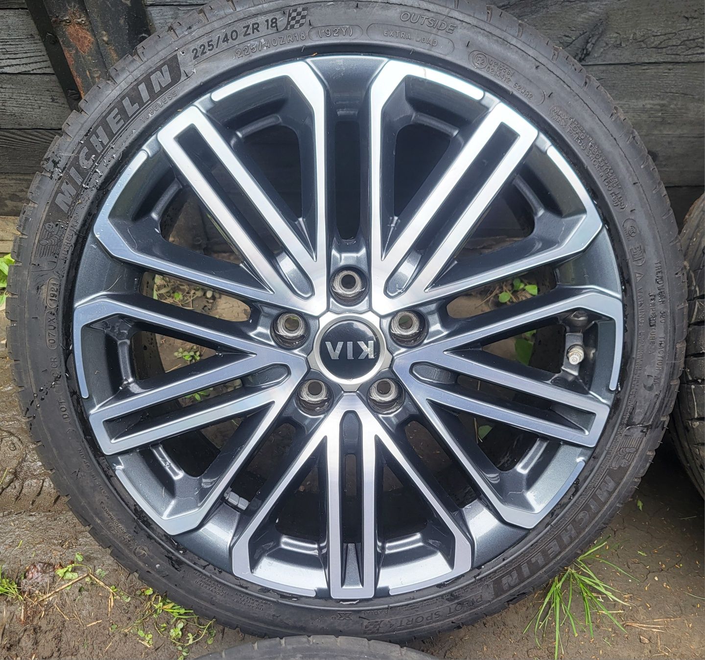 Koła felgi Kia Ceed Proceed 52910-J7500 GT Michelin 235/45/18