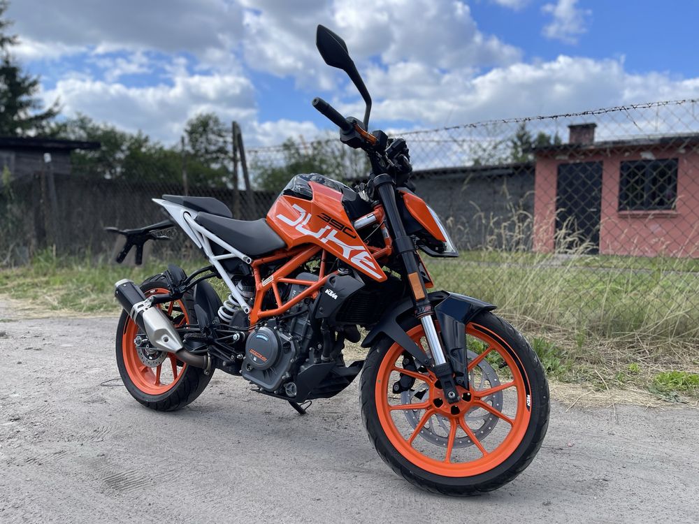Duke 390/125 salon polska kat b 19r