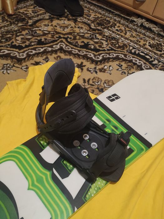 Сноуборд Forum Recon Snowboard 2013