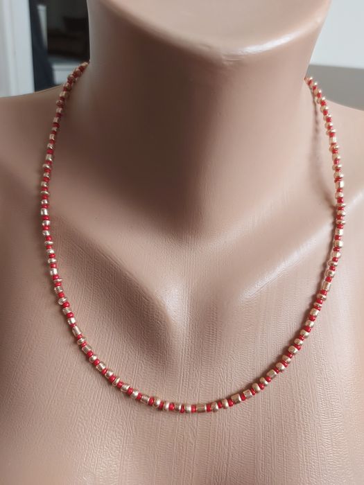 złoto-czerwony naszyjnik hoker choker z koralików z koralikami