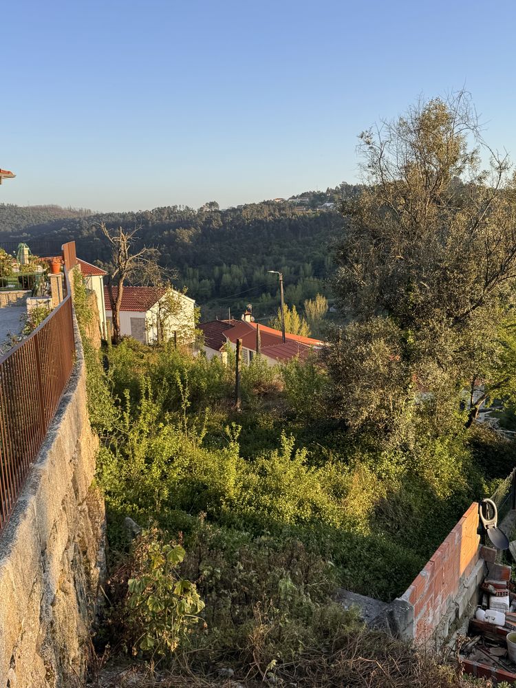 Lote terreno de construção  em Freixo de Cima  (Amarante)