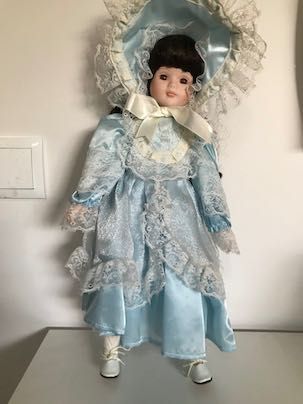 2 lindas Bonecas de Porcelana