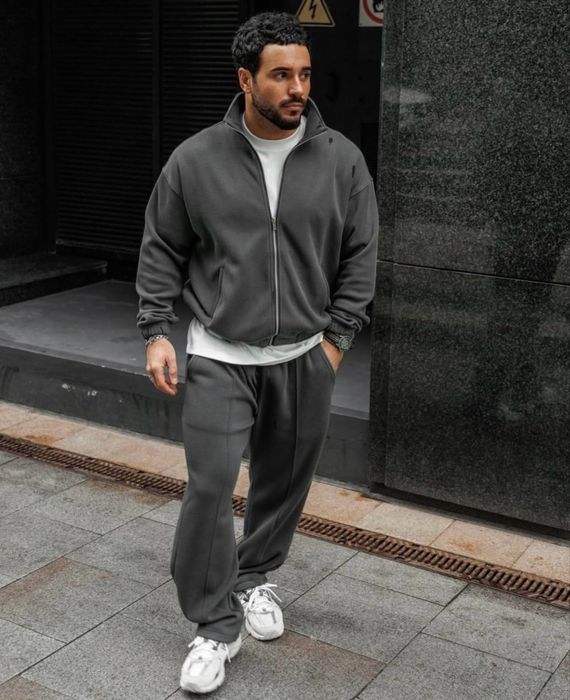 Костюм чоловічий в ідеальному стані