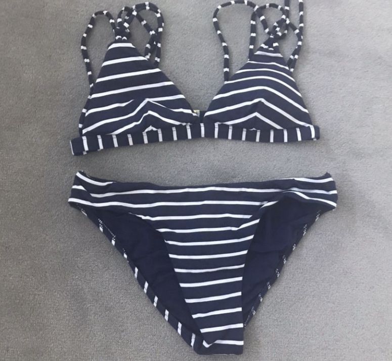 Bikinis variados oferta na compra de 1 oferta do 2