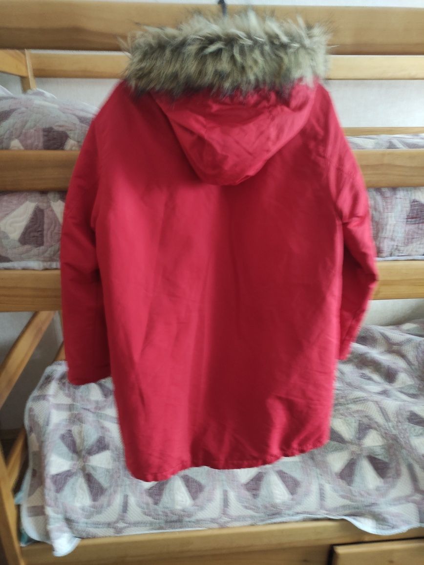 Куртка зимова Reserved  158 р