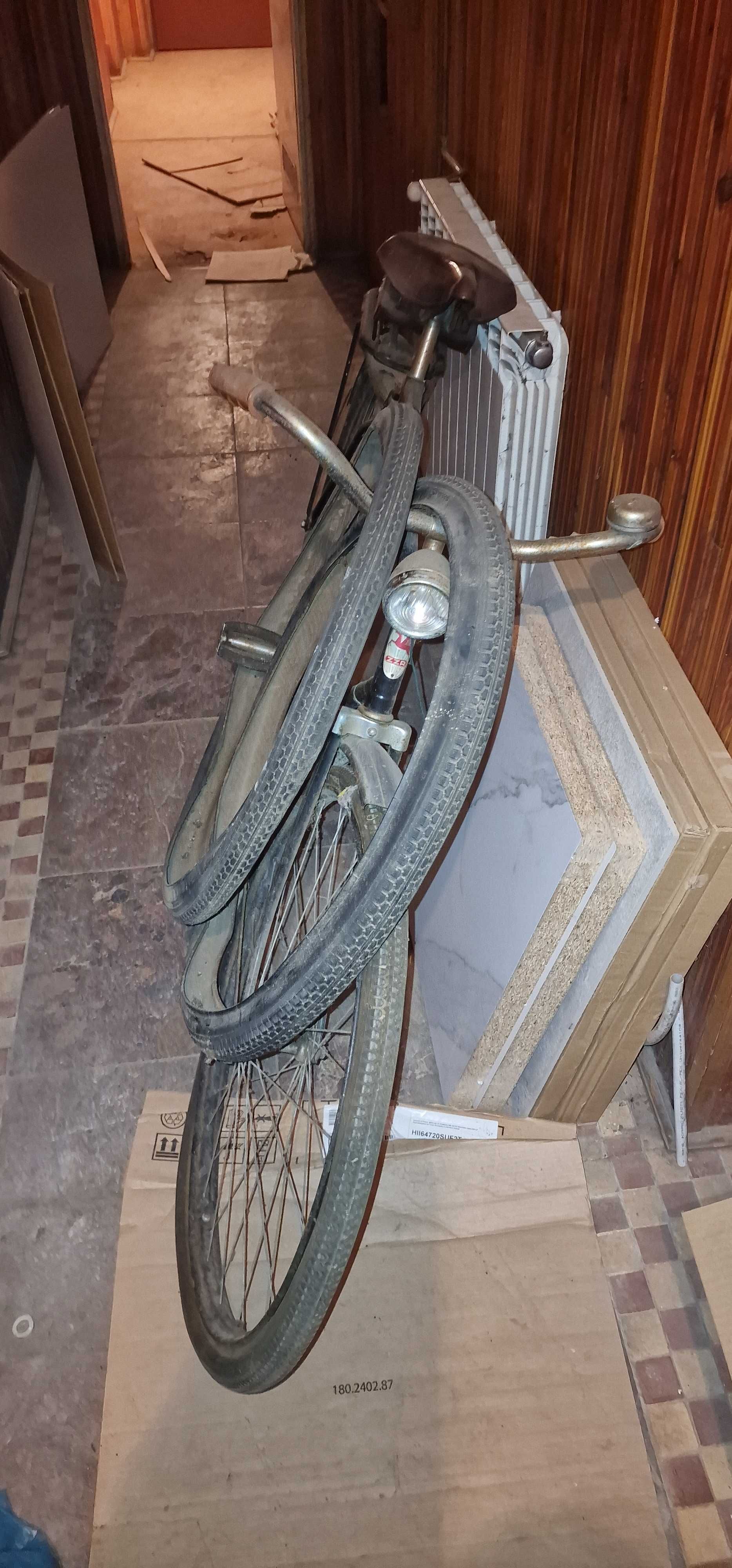Rower PRL zabytek