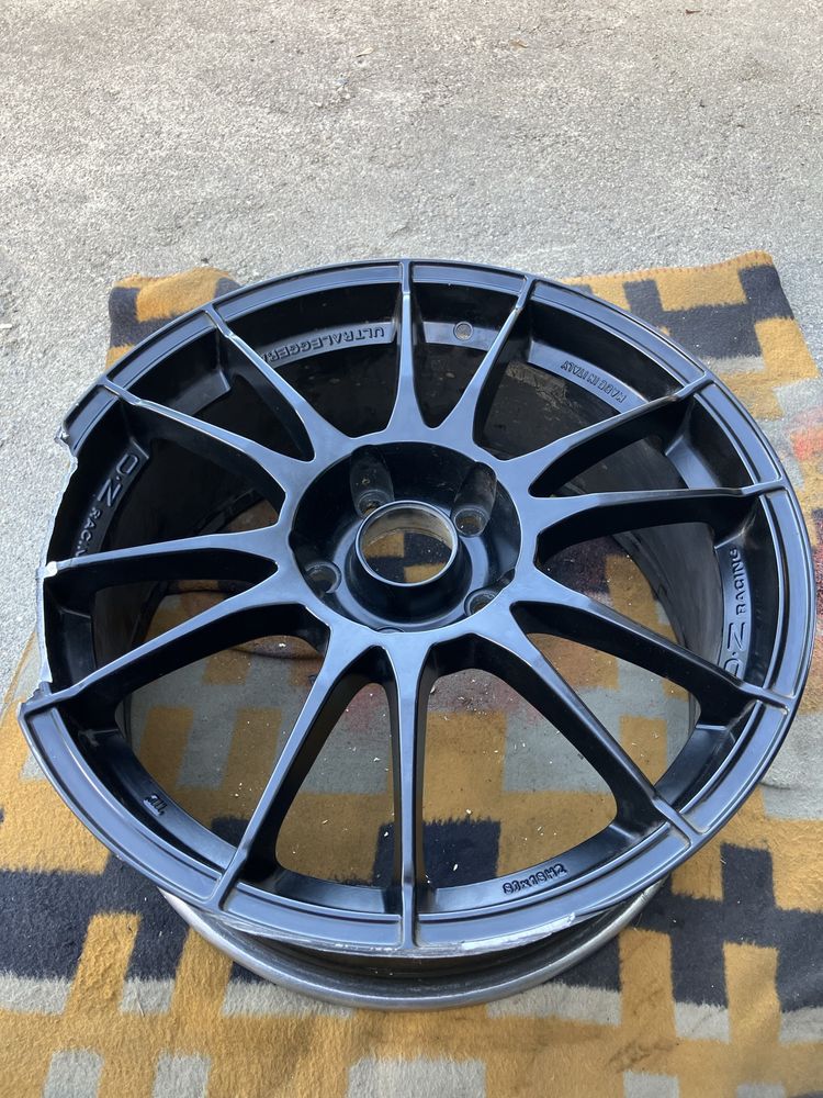 Felga oz ultraleggera 5x120 18x8 et40