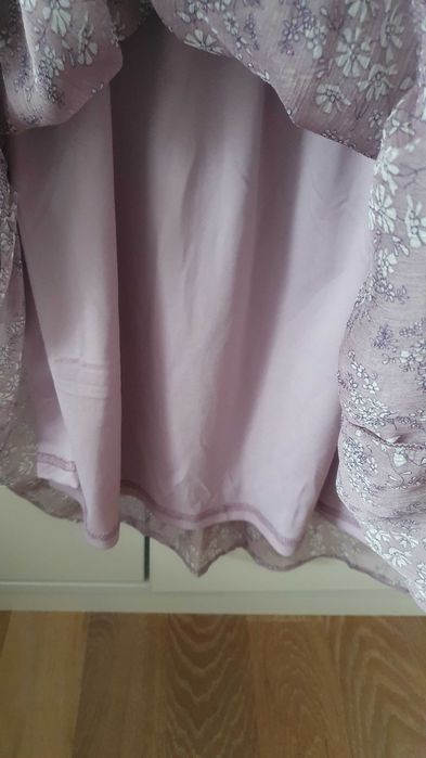 Elegancka sukienka dziewczęca na długi rękaw, nowa, rozm. 134