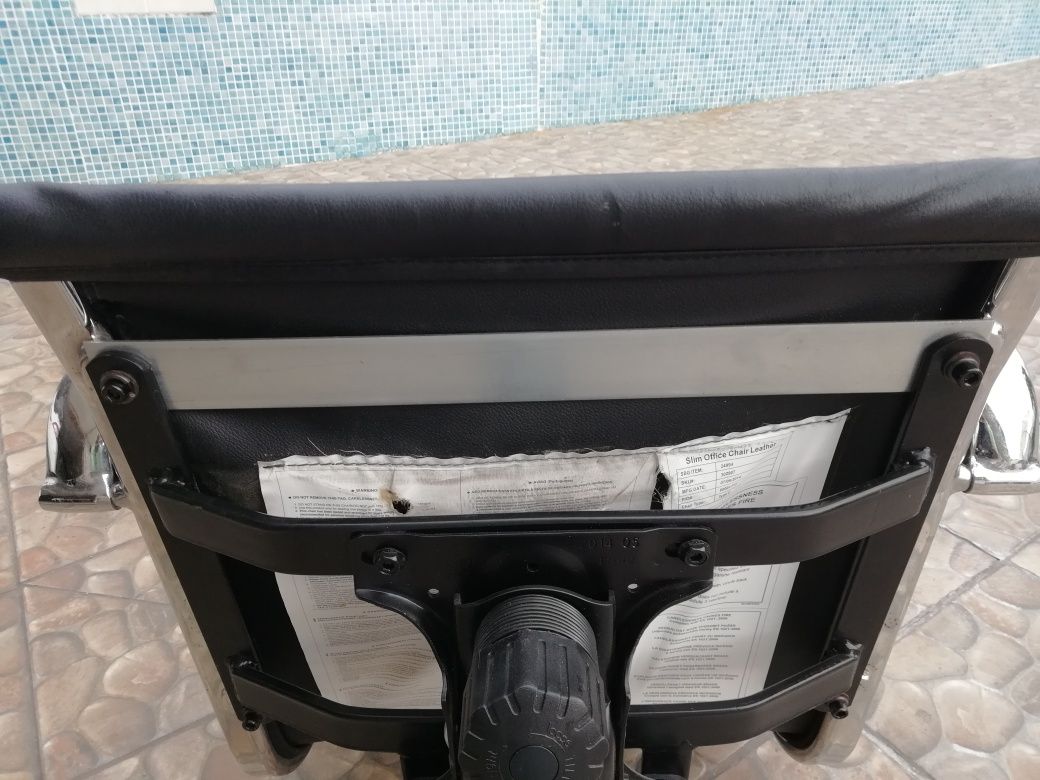 2  Cadeiras de Escritório ou Computador