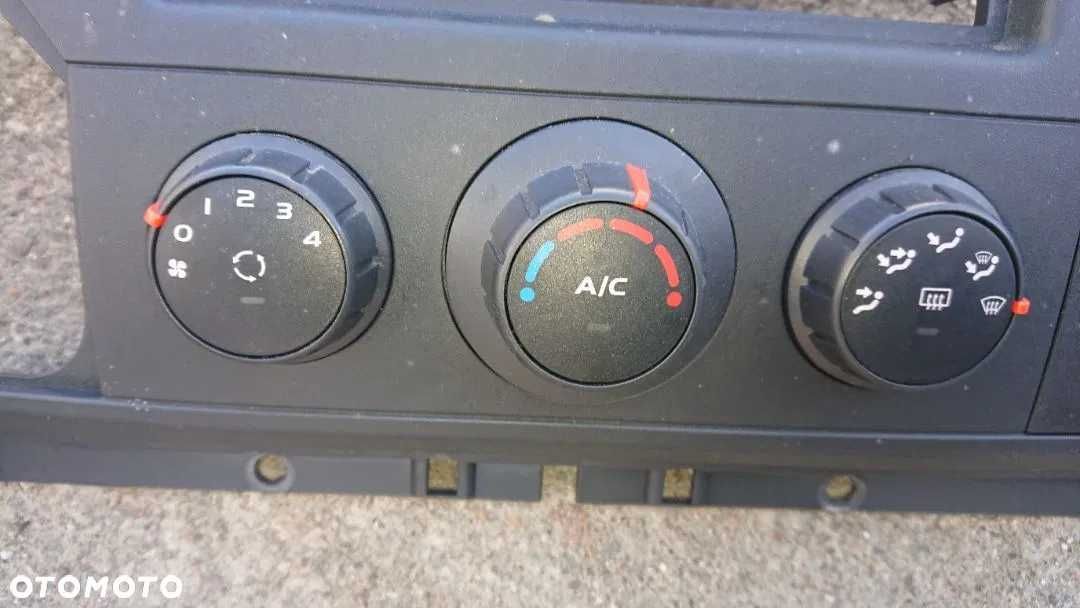 Renault Master III/Movano/Nissan Panel Nawiewu Klimatyzacji