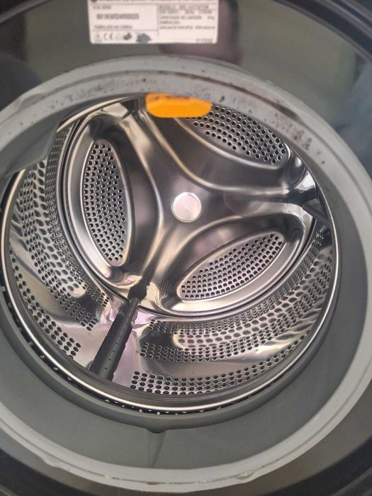 Máquina de Lavar LG 8 kg Direct Drive – Estado como nova / Pouco uso
