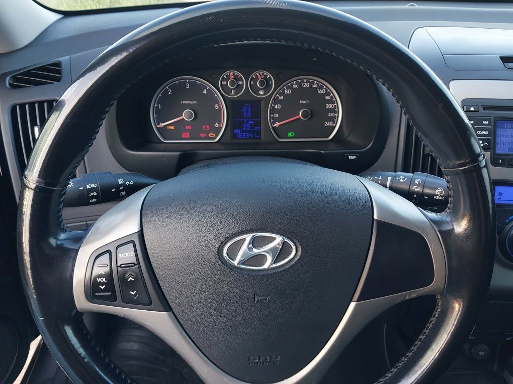 Hyundai i30  1.6 CRDI.  116KM