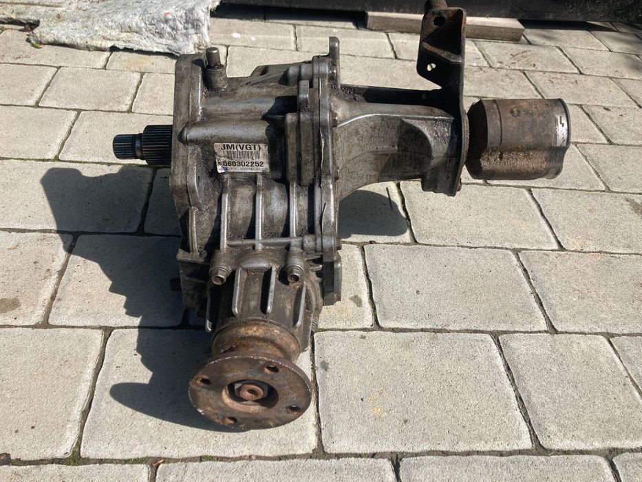 Роздатка редуктор мкпп привід Hyundai Tucson 2,0CRDI 2006р