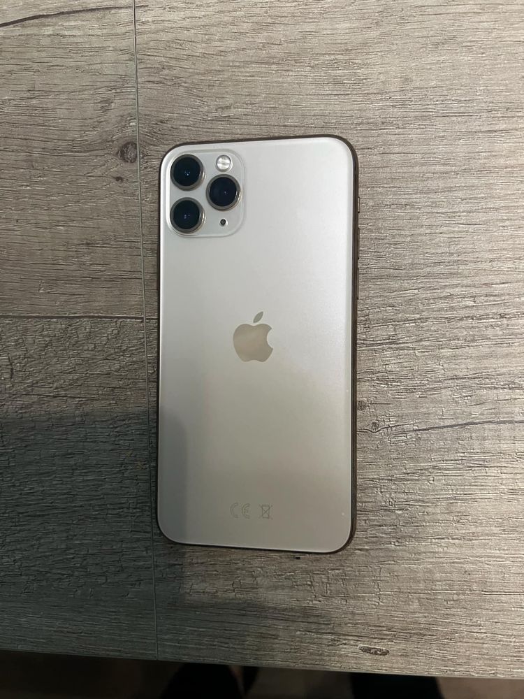Iphone 11 pro  bateria 78%