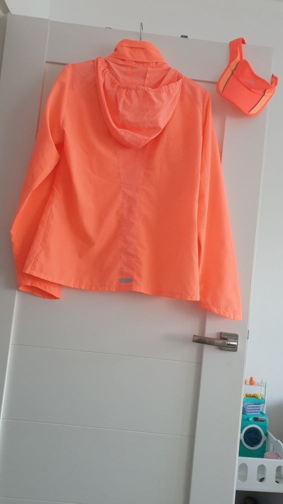 Wiatrówka do biegania plus daszek Decathlon rozmiar XL
