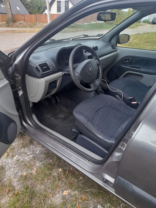 Sprzedam Renault Clio 2, 1.2 benzyna, 2001 rok.