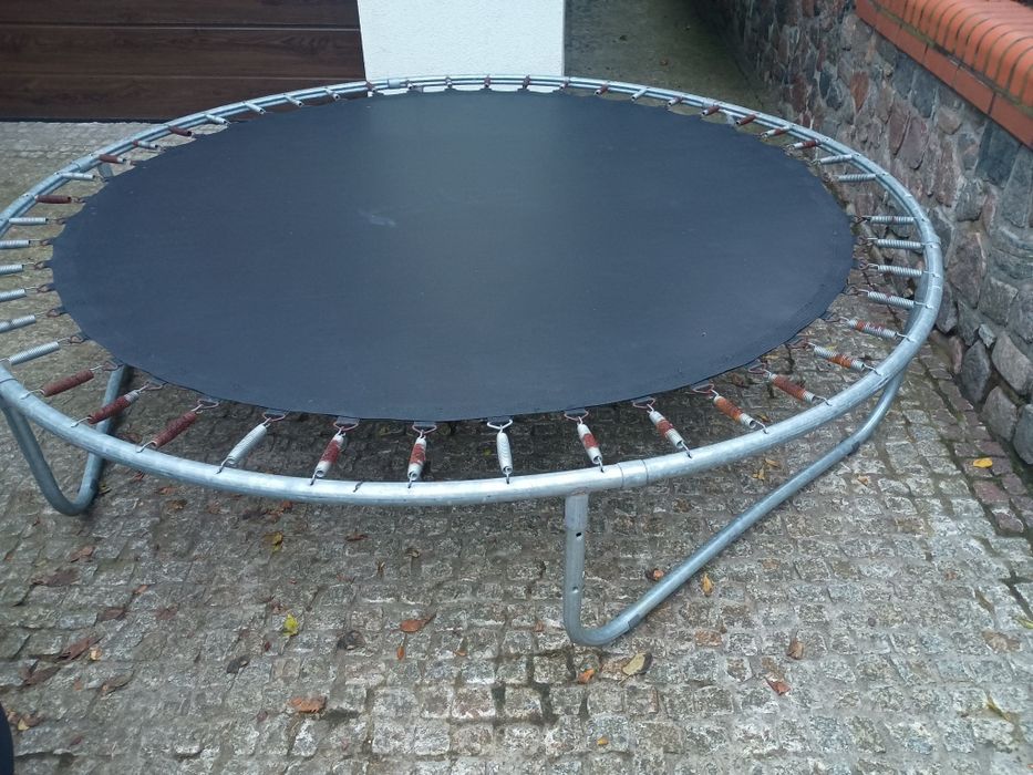 Trampolina do skakania