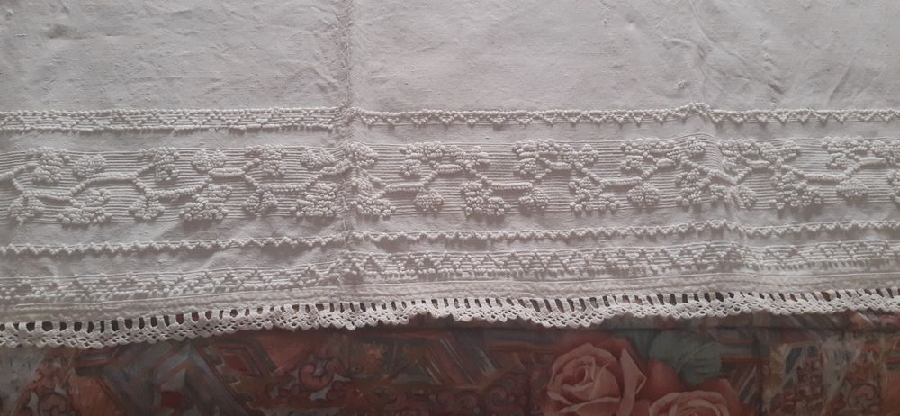 Lençol de linho com quase 100 anos, está novo feito no tear