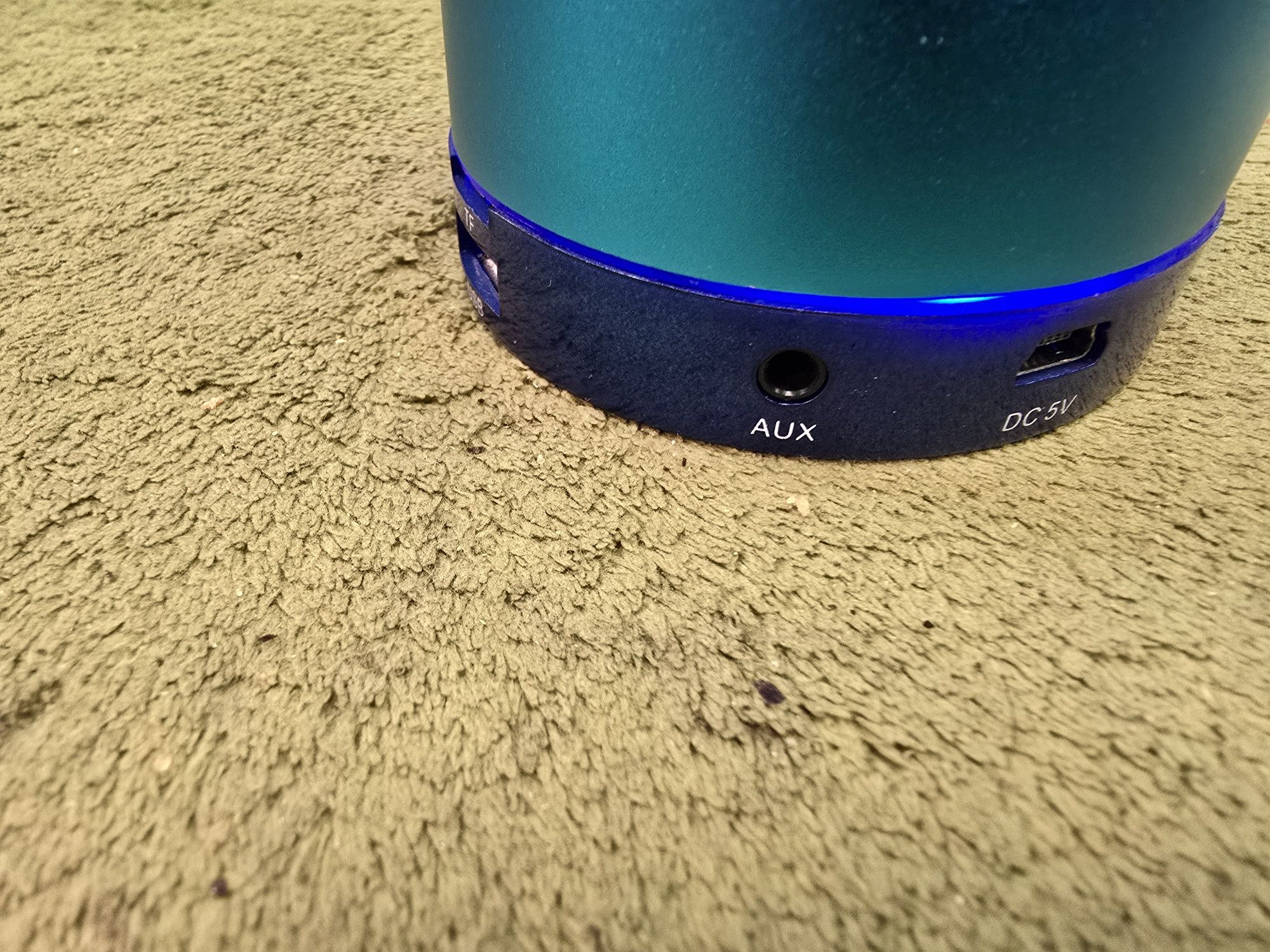 BEATS T2020A głośnik przenośny Bluetooth.