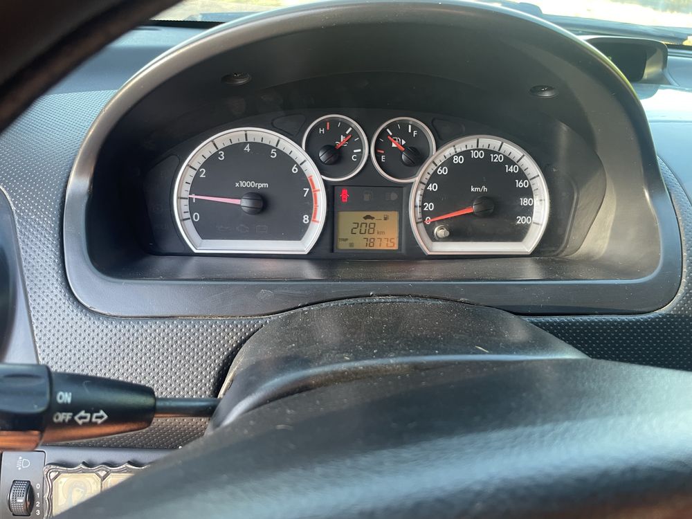 Продам шевроле авео в хорошем состоянії