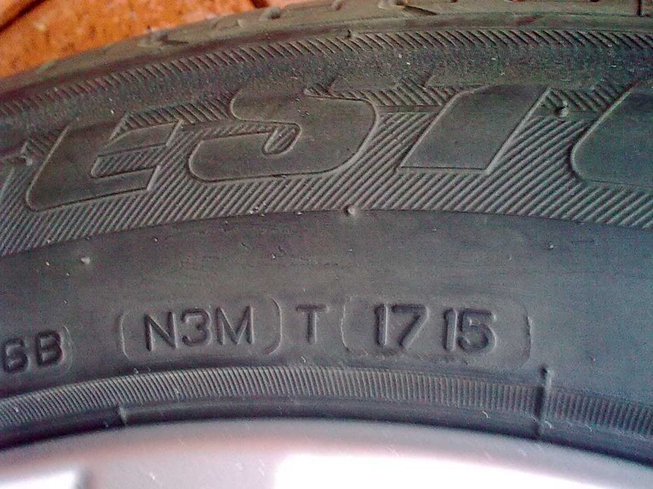 Opony letnie Kl.Premium 4 sztuki BRIDGESTONE 235/55R17  99V XL