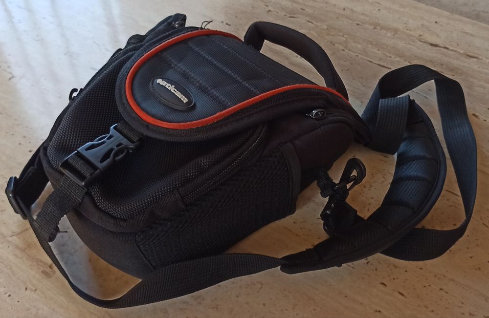 Torba na aparat fotograficzny, lustrzankę z pokrowcem przeciwdeszczowy