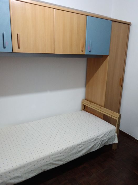 Alugo quarto em Oeiras