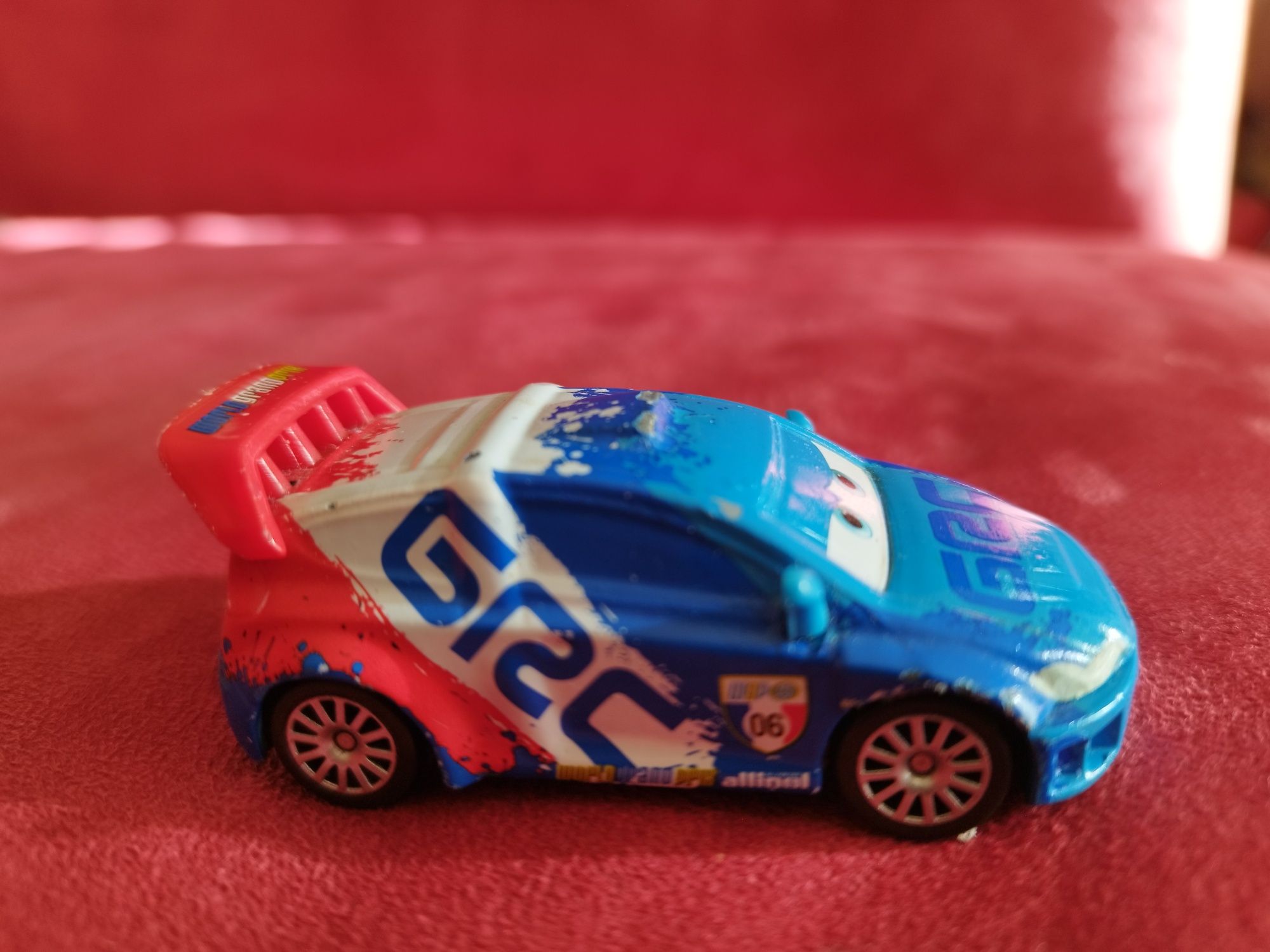 Disney Cars 2 Raoul