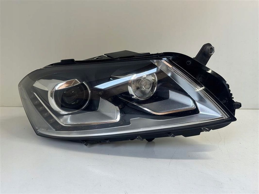 Vw Passat B7/10-14r. Lampa Przód Bi-xenon Skrętny Led