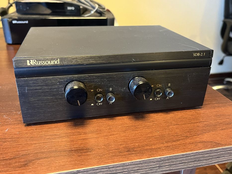 Russound SDB-2.1 Selektor Głośników rozdzielacz