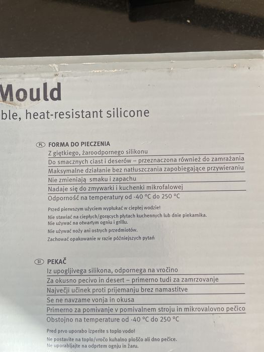 Nowa silikonowa forma do pieczenia zając