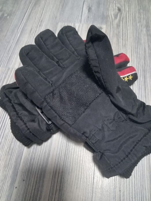 Детские перчатки,варежки,кепка,цена за все.